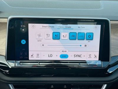 2026 Volkswagen Atlas — photo 14 view