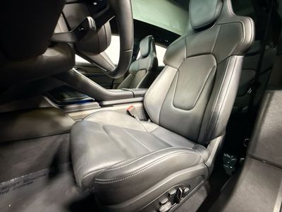2022 Porsche Taycan — detail view