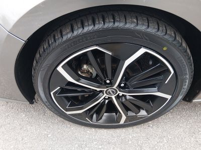 2024 Nissan Altima — photo 10 view
