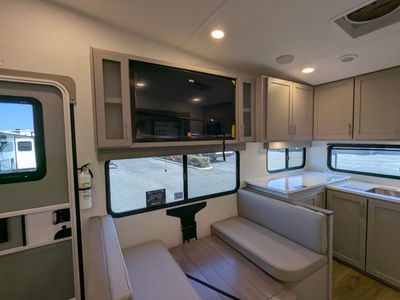 2026 Alliance RV Avenue All-Access Series - Photo 20