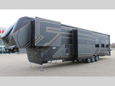2025 Keystone Raptor - Photo 1