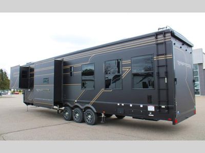 2025 Keystone Raptor - Photo 3
