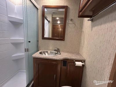 2018 Coachmen Mirada — photo 14 view