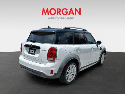 2017 MINI Cooper Countryman — engine compartment view