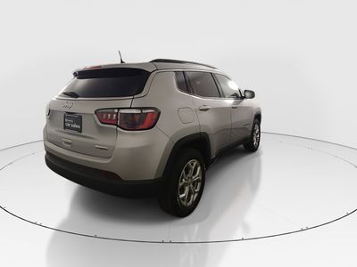 2024 Jeep Compass — photo 7 view