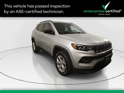 2024 Jeep Compass Latitude 4x4 — front three-quarter view