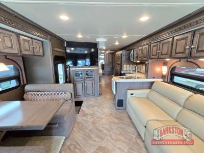 2017 Adventurer 35P - Photo 16