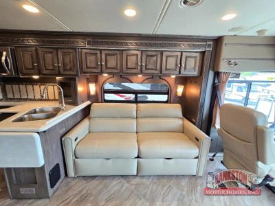 2017 Adventurer 35P - Photo 18