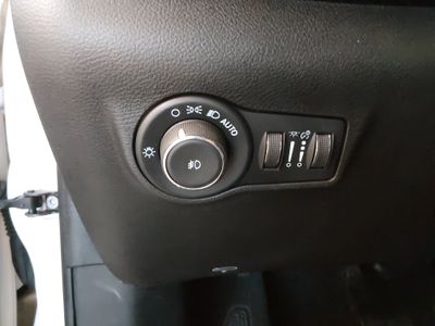 2023 Jeep Compass - Photo 13