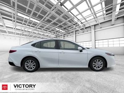 2026 Toyota Camry - Photo 2