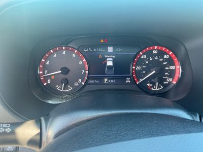 2023 Nissan Frontier — photo 10 view