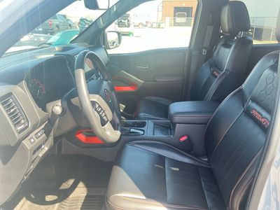 2023 Nissan Frontier — photo 9 view
