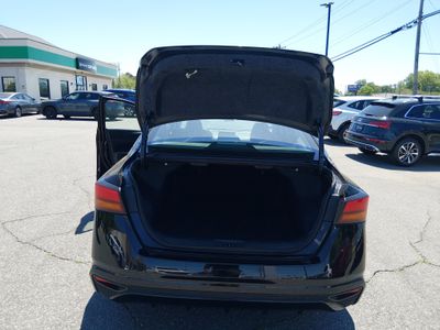 2024 Nissan Altima — photo 11 view