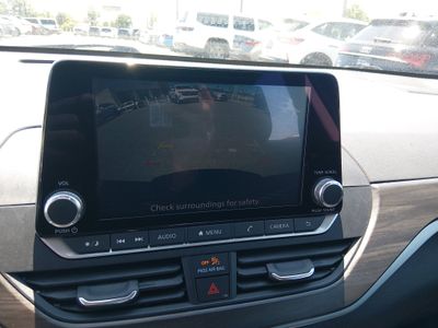 2024 Nissan Altima — photo 16 view