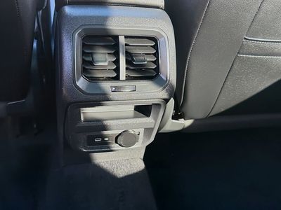 2022 Volkswagen Tiguan - Photo 22