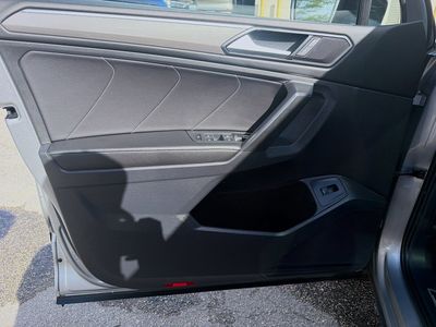 2022 Volkswagen Tiguan - Photo 19