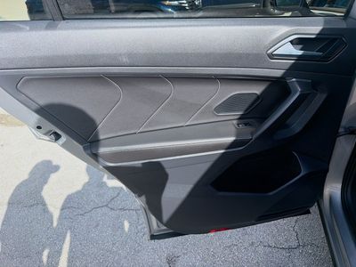 2022 Volkswagen Tiguan - Photo 25