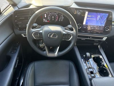2024 Lexus RX - Photo 17