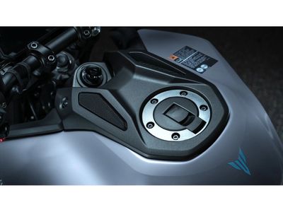 2025 Yamaha MT-09 - Photo 15