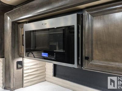 2022 Tiffin Motorhomes Allegro Bus - Photo 13