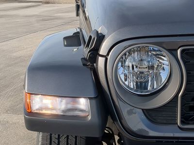 2026 Jeep Gladiator — photo 10 view
