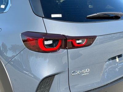 2026 Mazda CX-50 Hybrid - Photo 11