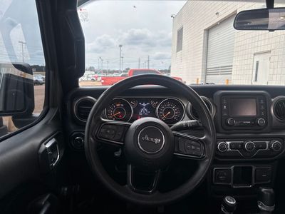 2020 Jeep Wrangler - Photo 4