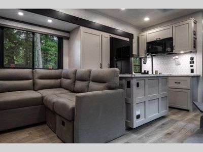 2026 Jayco Seismic - Photo 3