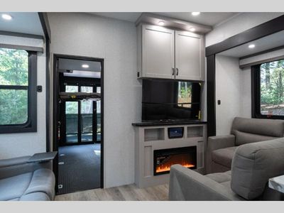 2026 Jayco Seismic - Photo 14
