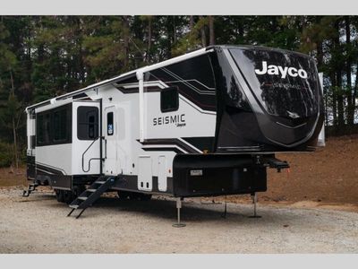 2026 Jayco Seismic - Photo 1