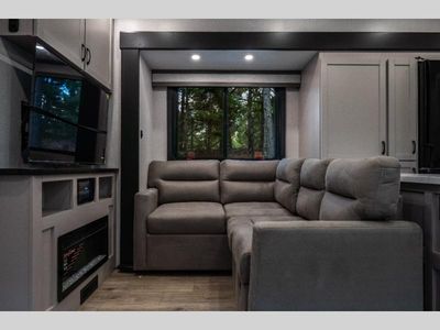 2026 Jayco Seismic - Photo 4