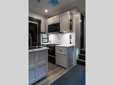 2026 Jayco Seismic - Photo 18