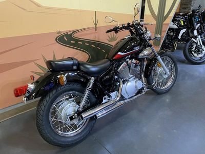 2025 Yamaha V Star 250 - Photo 2