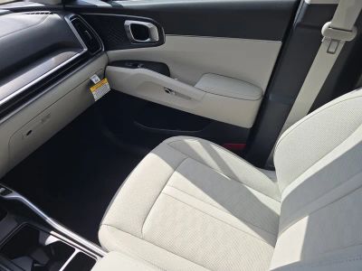 2026 Kia Sorento — photo 15 view