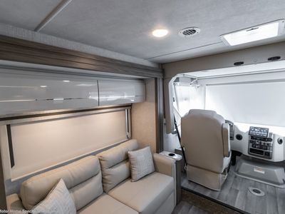 2024 Thor Motor Coach Vegas - Photo 2
