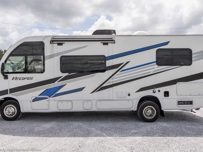 2024 Thor Motor Coach Vegas - Photo 27