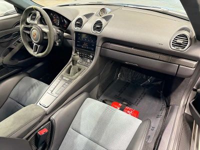 2025 Porsche 718 Cayman — photo 14 view
