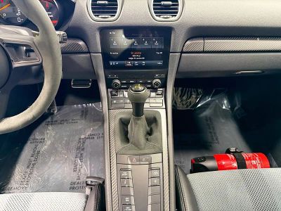 2025 Porsche 718 Cayman — photo 18 view