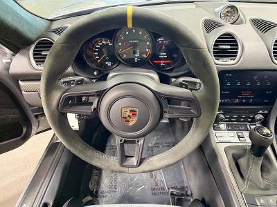 2025 Porsche 718 Cayman — photo 34 view