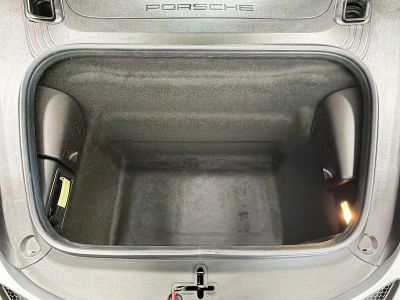 2025 Porsche 718 Cayman — photo 13 view