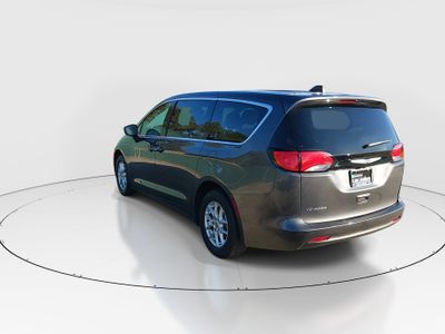 2023 Chrysler Voyager - Photo 5
