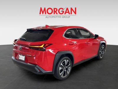 2024 Lexus UX — photo 9 view