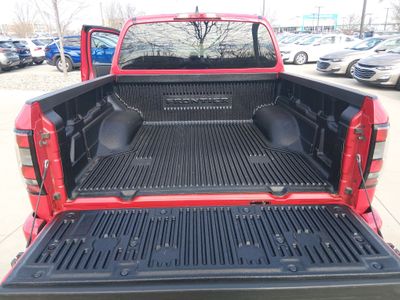 2024 Nissan Frontier - Photo 11