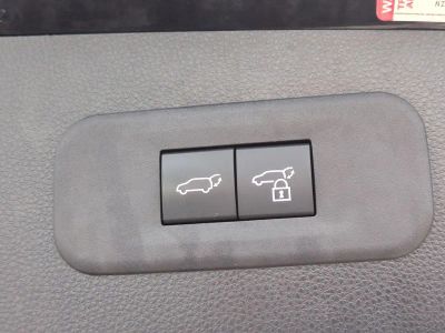 2025 Toyota Crown Signia — photo 14 view