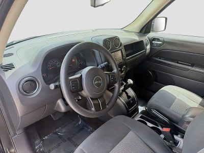 2016 Jeep Patriot — photo 9 view