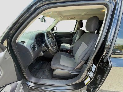 2016 Jeep Patriot — photo 19 view