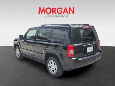 2016 Jeep Patriot — detail view
