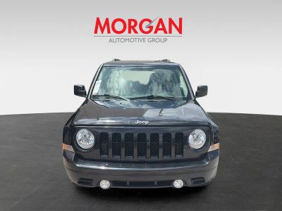 2016 Jeep Patriot — side profile view