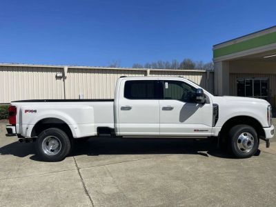 2026 Ford Super Duty - Photo 2