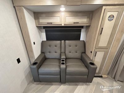 2025 Ember RV E-Series - Photo 10